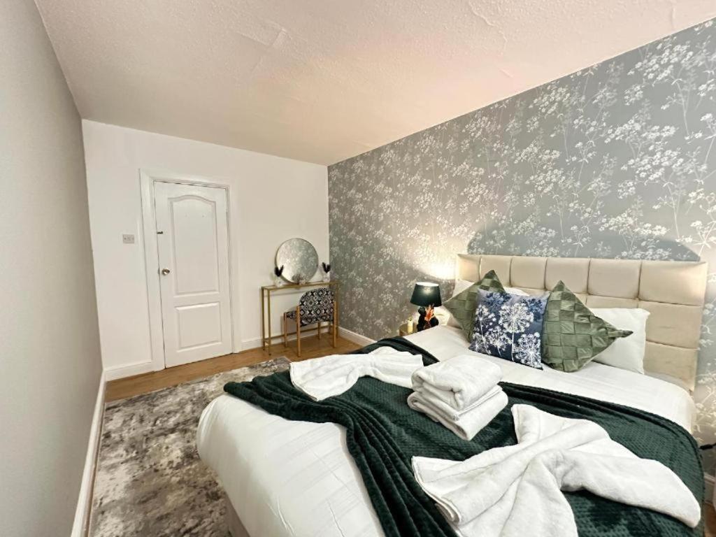 Apartament Three Bedroom Near Hyde Park Londra