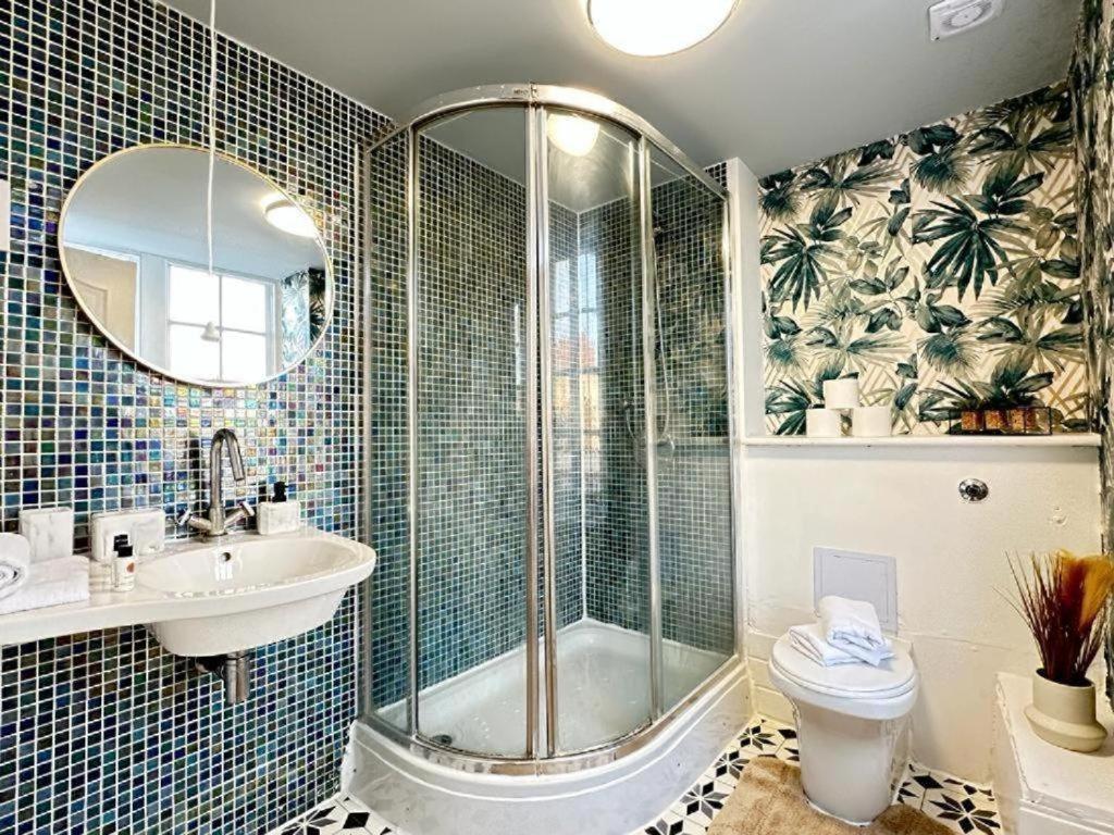 Apartament Three Bedroom Near Hyde Park *